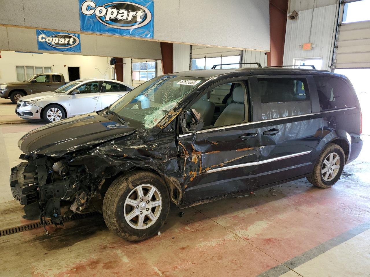 2011 CHRYSLER TOWN & COUNTRY TOURING