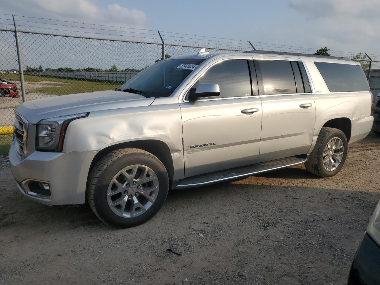 2017 GMC YUKON XL C1500 SLE