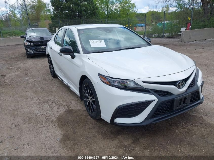 2022 TOYOTA CAMRY SE AWD