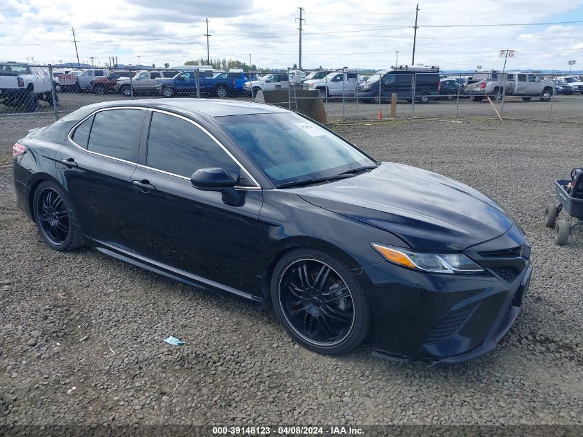 2018 TOYOTA CAMRY SE