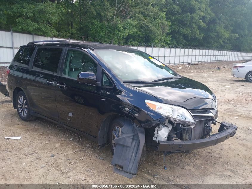 2020 TOYOTA SIENNA XLE