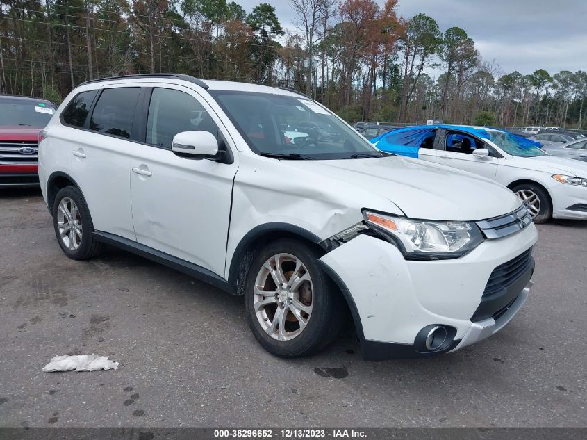 2015 MITSUBISHI OUTLANDER SE