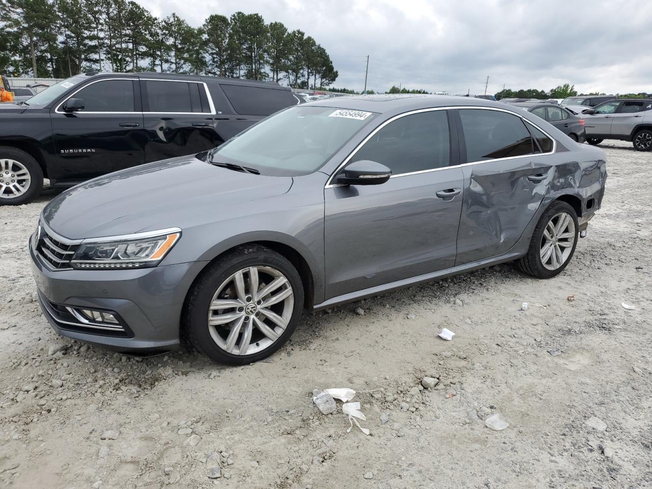 2018 VOLKSWAGEN PASSAT SE