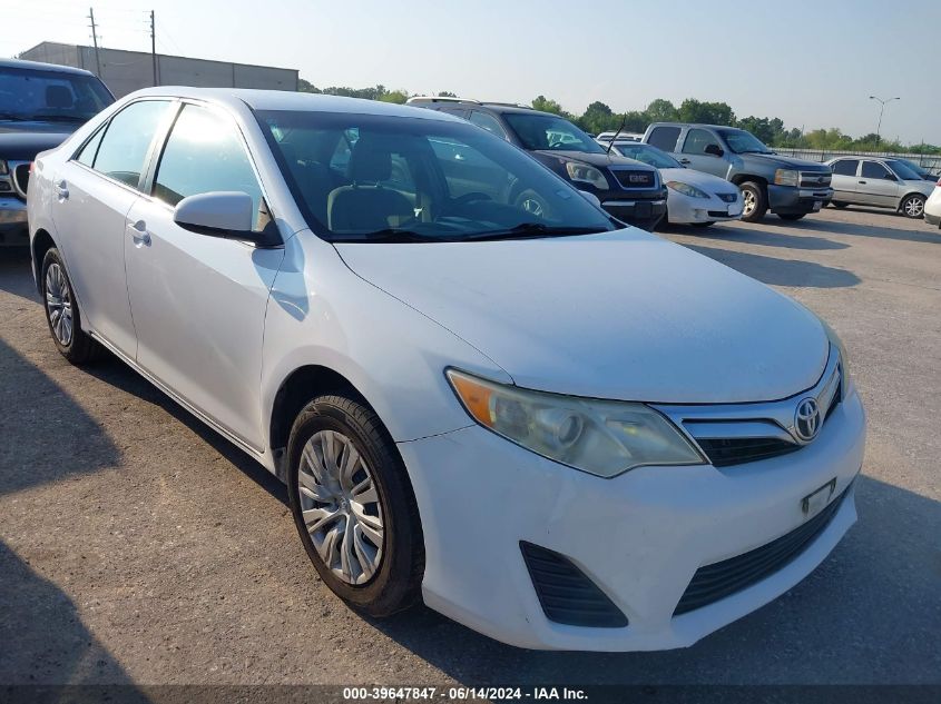 2014 TOYOTA CAMRY LE