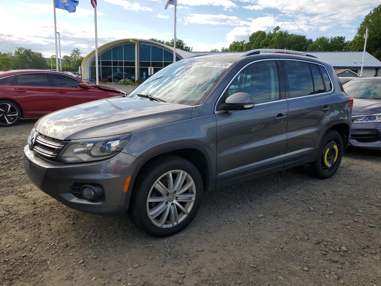 2016 VOLKSWAGEN TIGUAN S