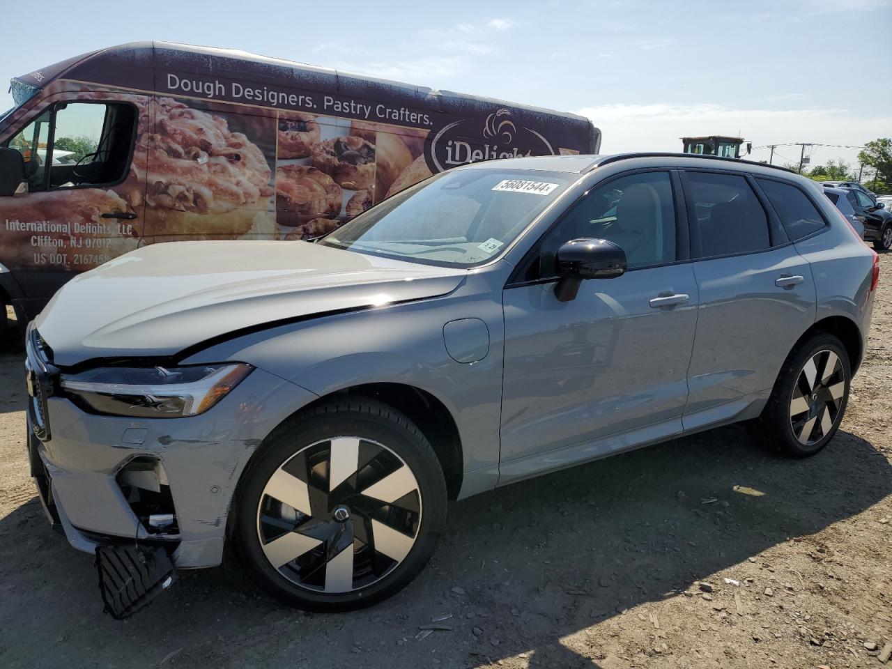 2024 VOLVO XC60 PLUS