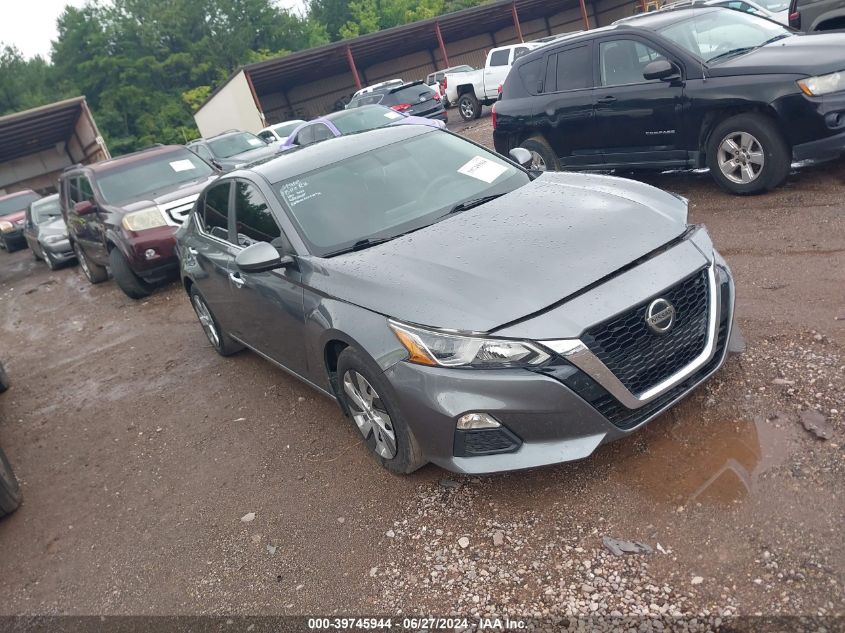 2019 NISSAN ALTIMA S