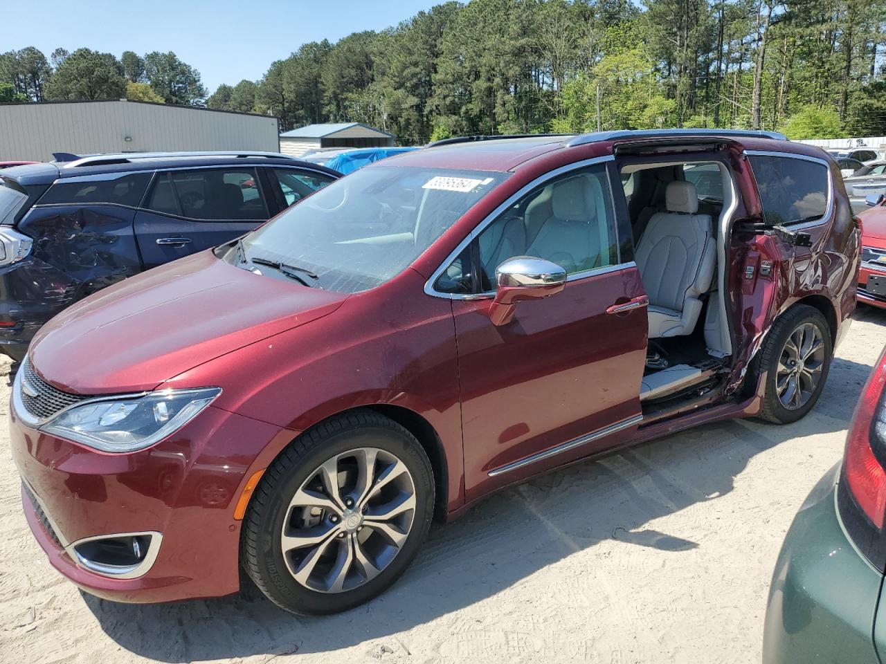 2017 CHRYSLER PACIFICA LIMITED