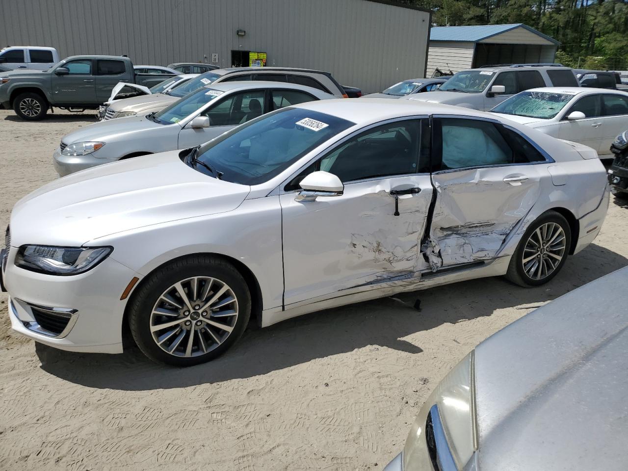 2020 LINCOLN MKZ