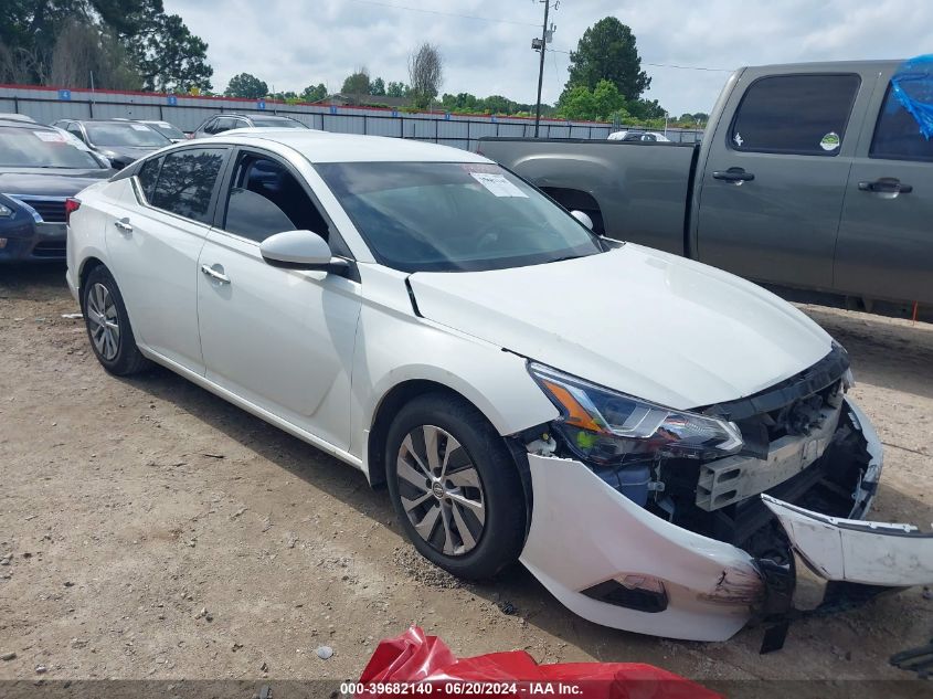 2019 NISSAN ALTIMA S