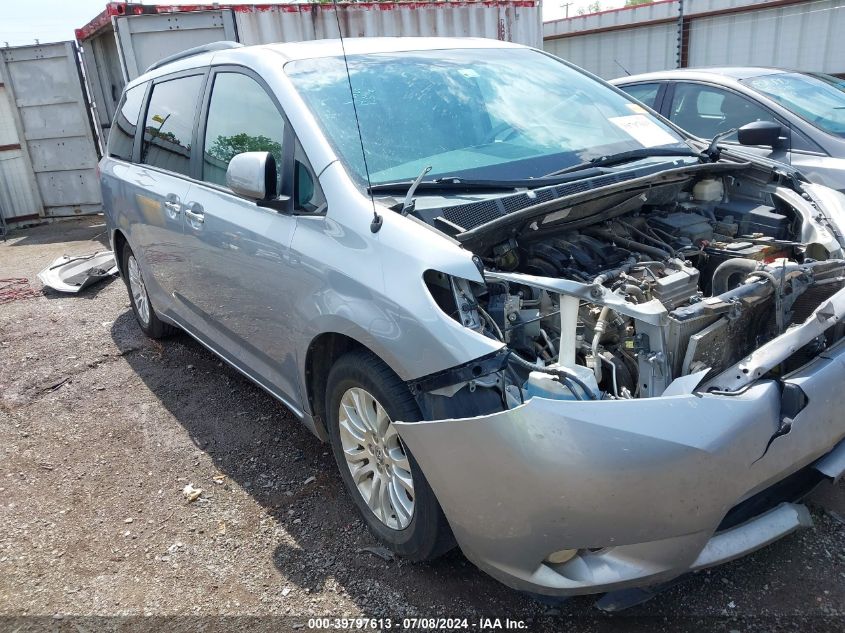 2014 TOYOTA SIENNA XLE V6 8 PASSENGER