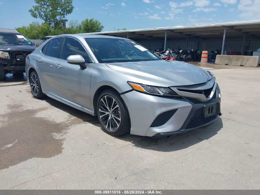 2019 TOYOTA CAMRY SE