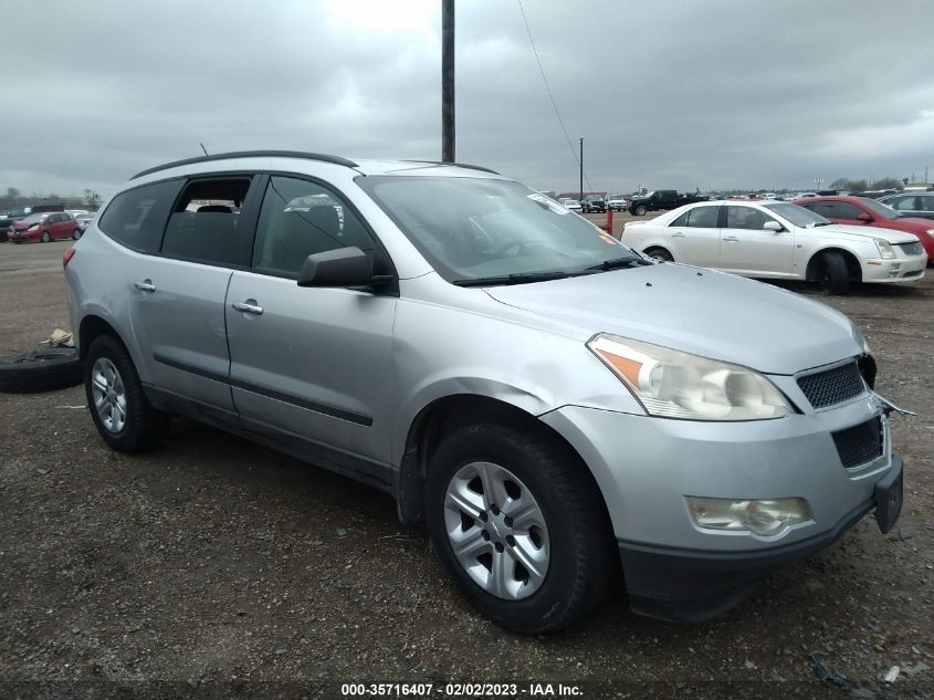 2011 CHEVROLET TRAVERSE LS