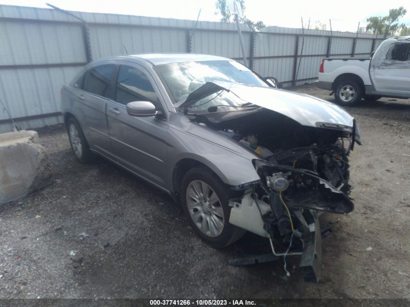 2013 CHRYSLER 200 LX