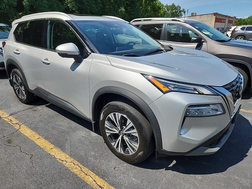 2021 NISSAN ROGUE SV