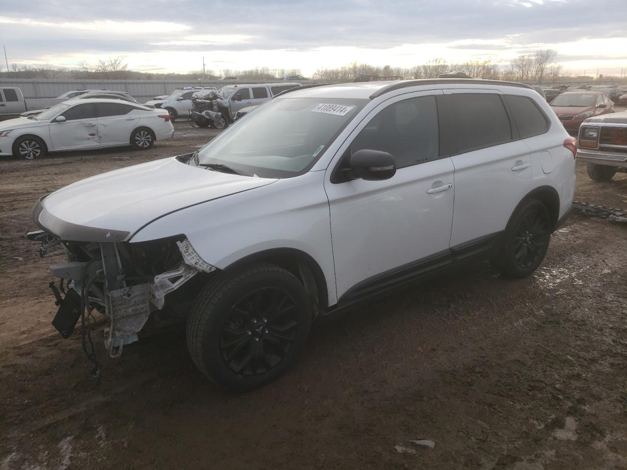 2018 MITSUBISHI OUTLANDER SE