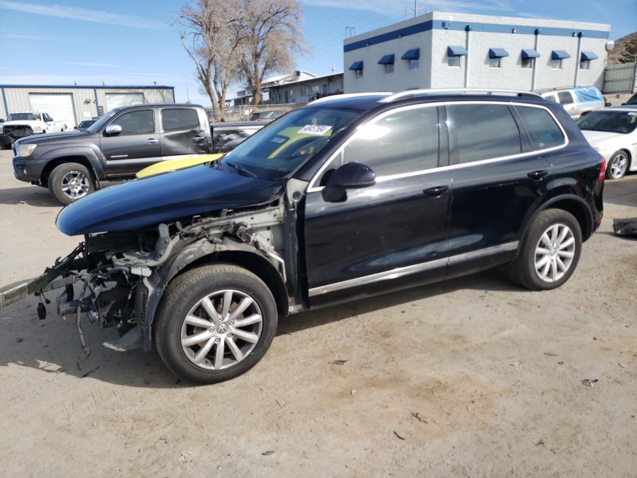 2012 VOLKSWAGEN TOUAREG V6