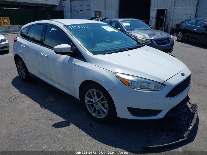 2015 FORD FOCUS SE