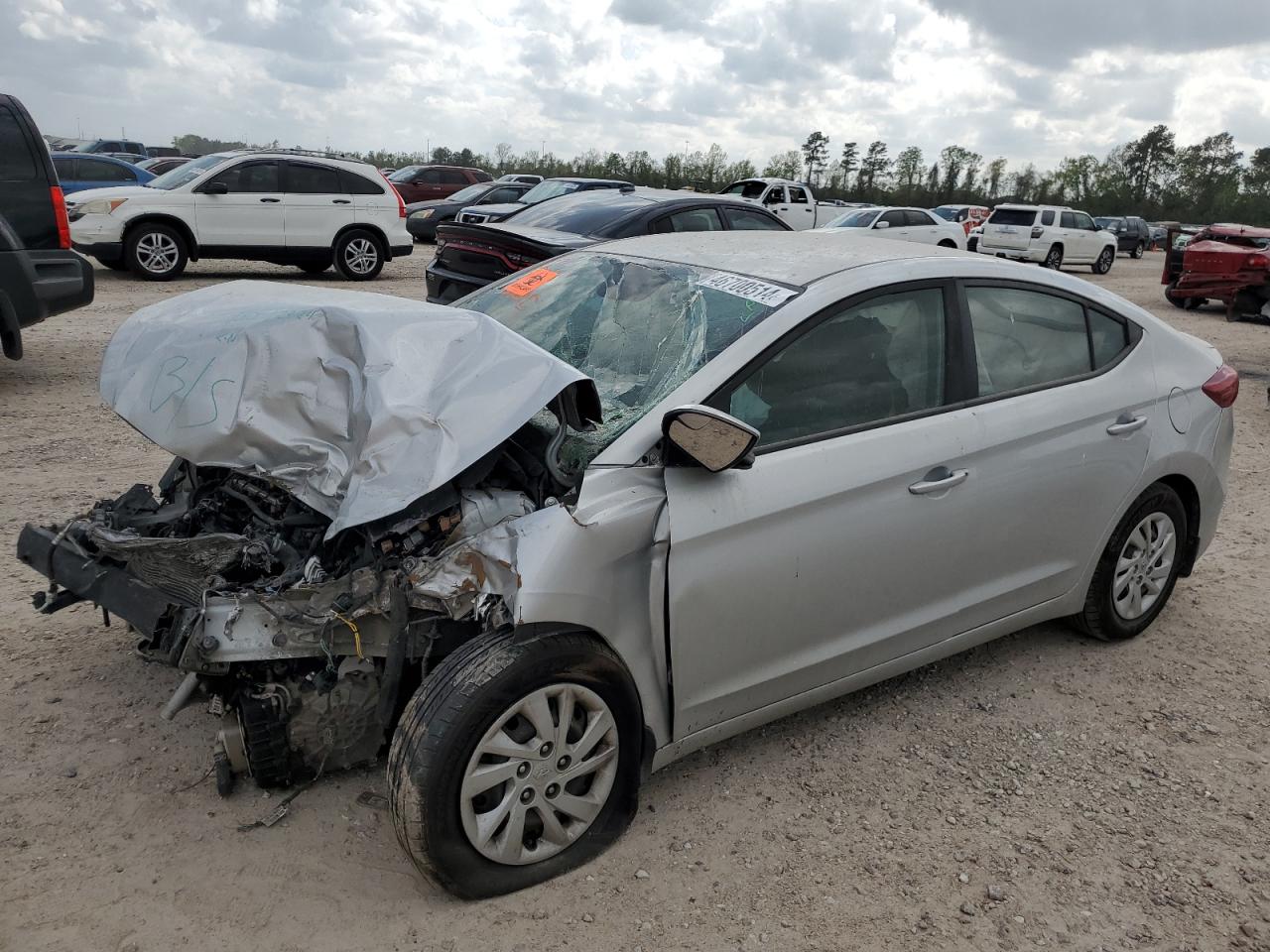 2018 HYUNDAI ELANTRA SE