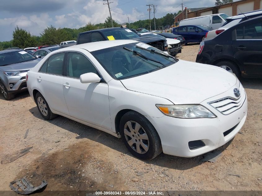 2011 TOYOTA CAMRY LE