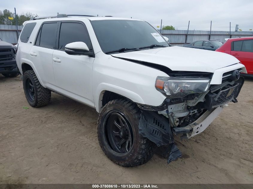 2020 TOYOTA 4RUNNER SR5 PREMIUM