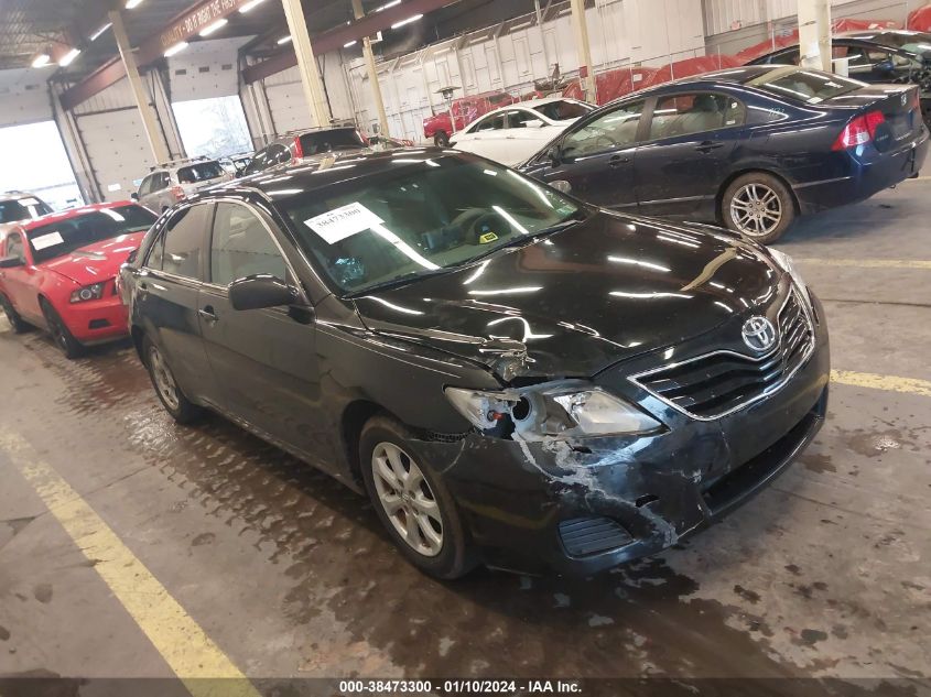 2011 TOYOTA CAMRY LE