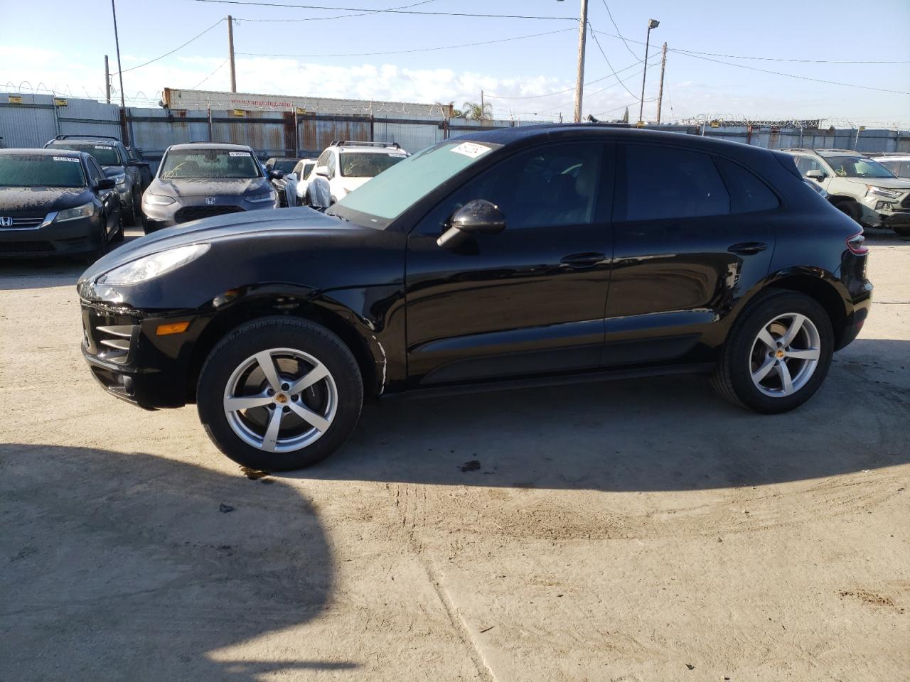 2018 PORSCHE MACAN