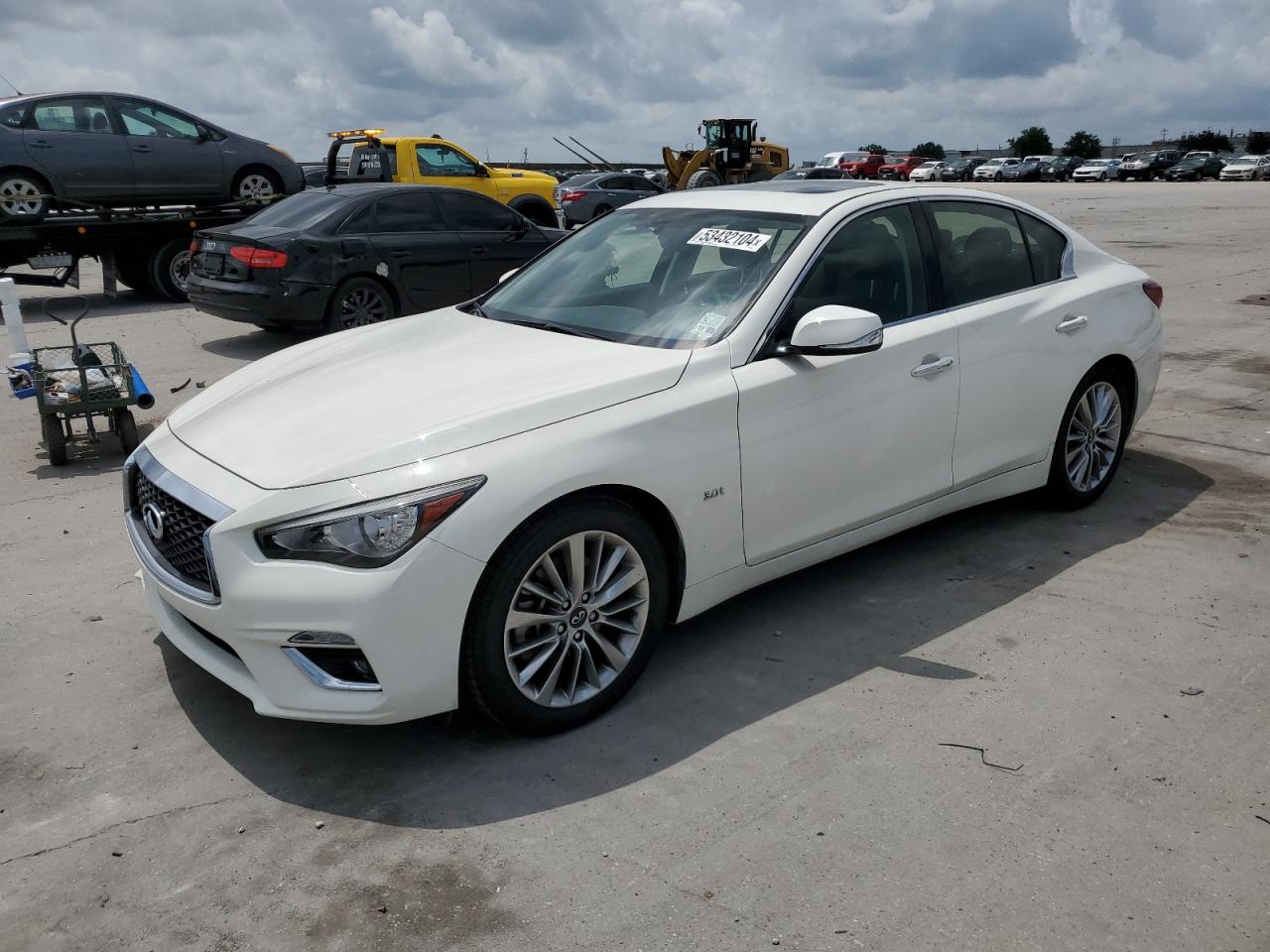 2018 INFINITI Q50 LUXE