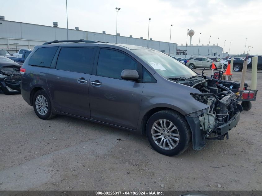 2011 TOYOTA SIENNA XLE V6