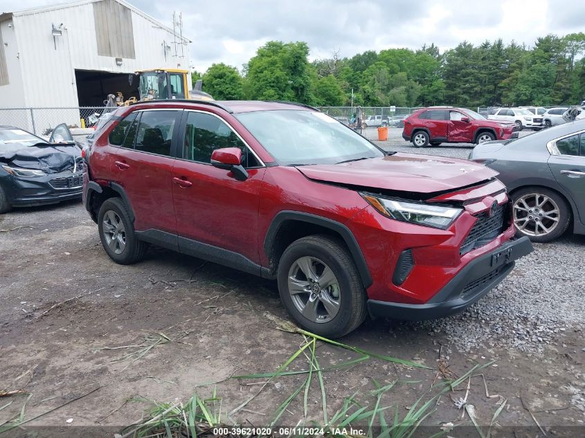 2024 TOYOTA RAV4 XLE