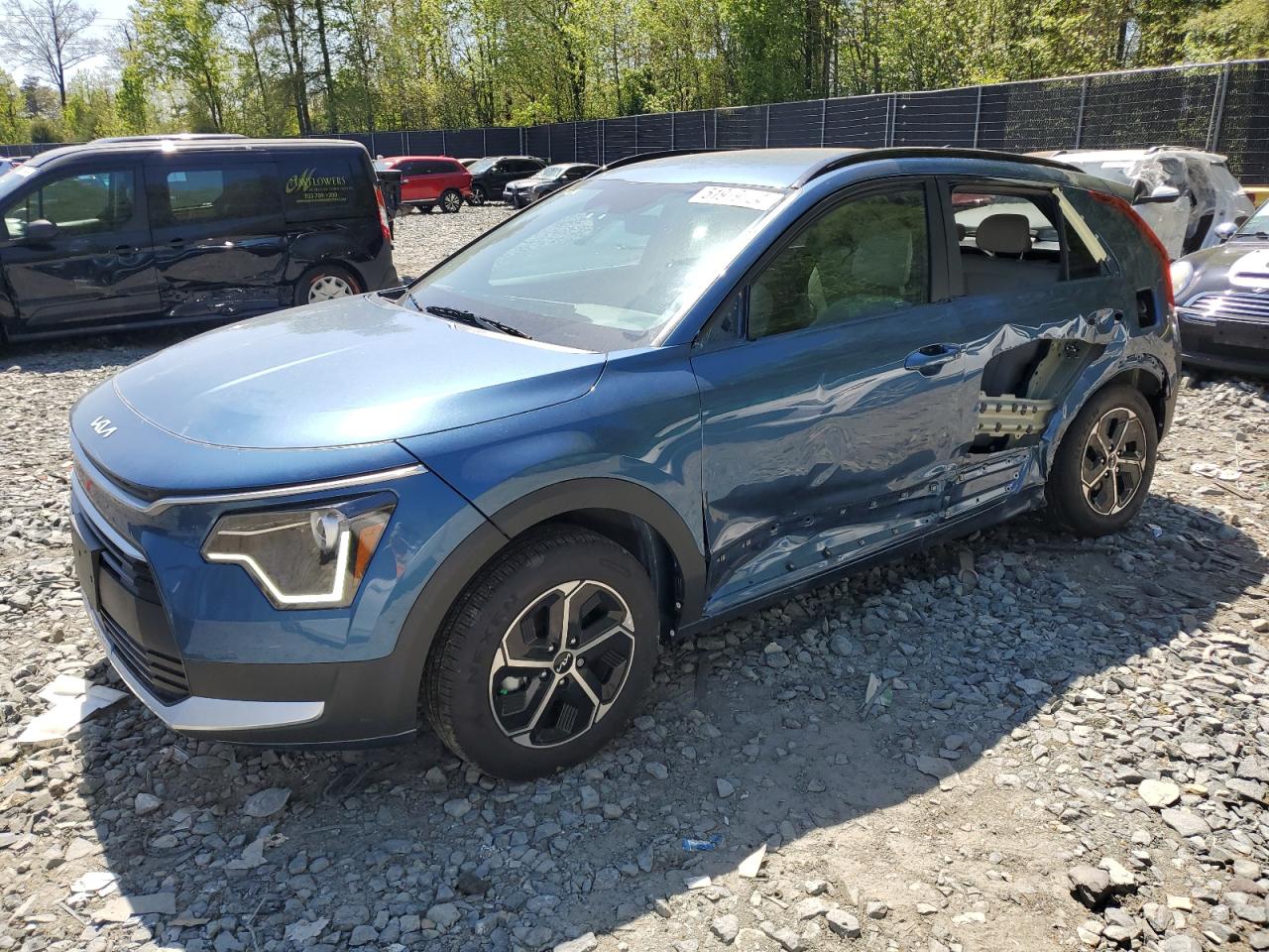 2024 KIA NIRO EX