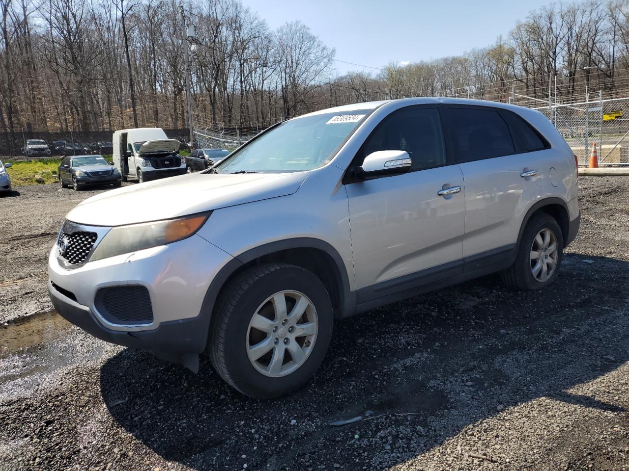 2011 KIA SORENTO BASE