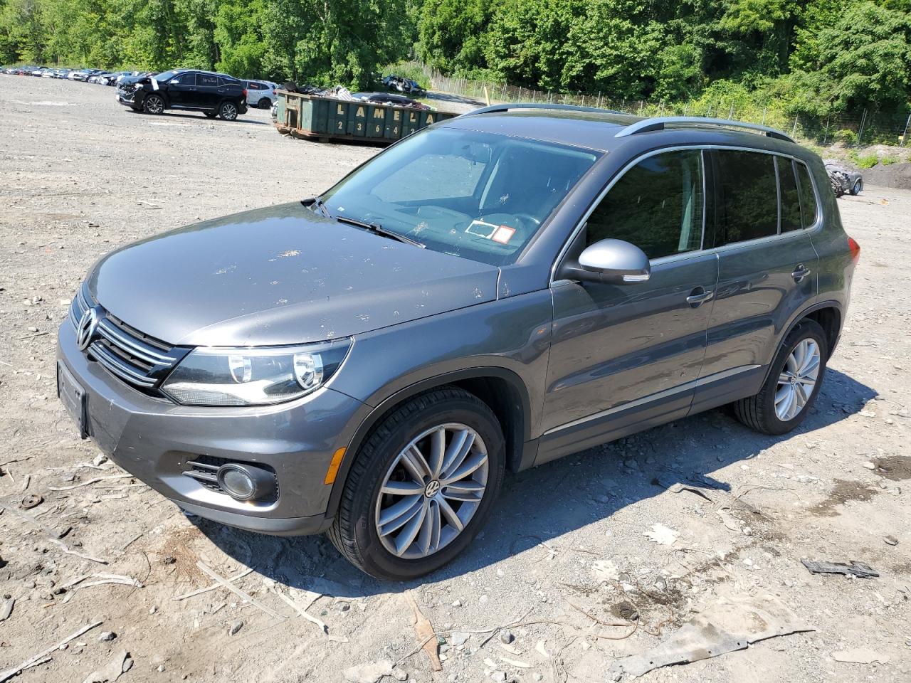 2014 VOLKSWAGEN TIGUAN S