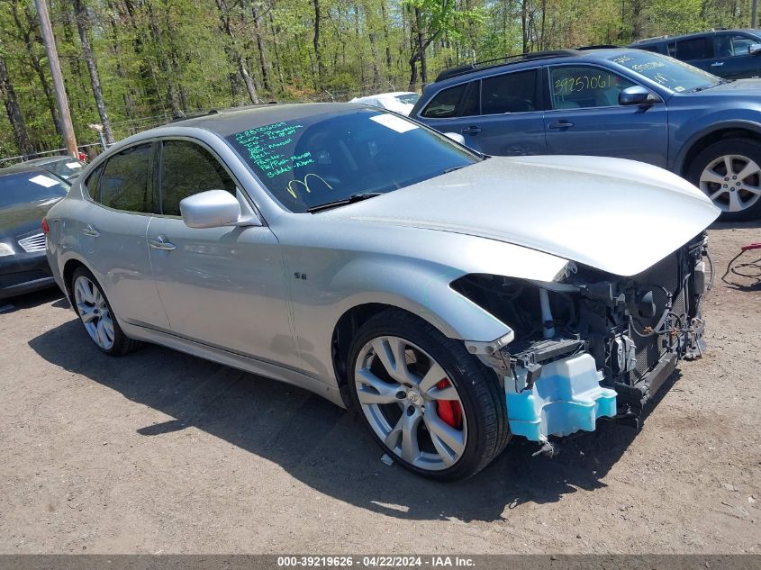 2011 INFINITI M56