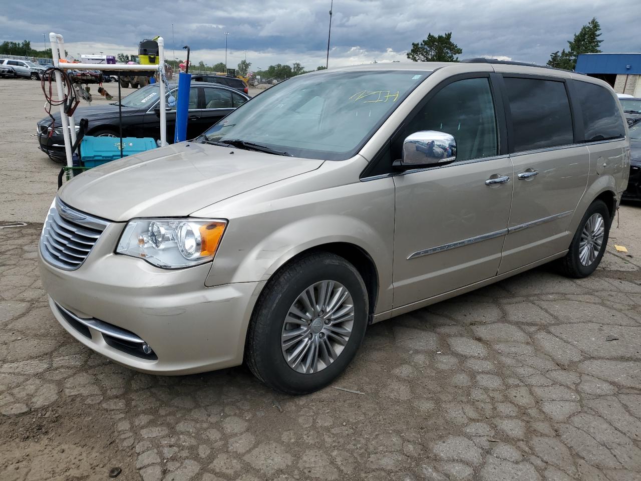 2016 CHRYSLER TOWN & COUNTRY TOURING L