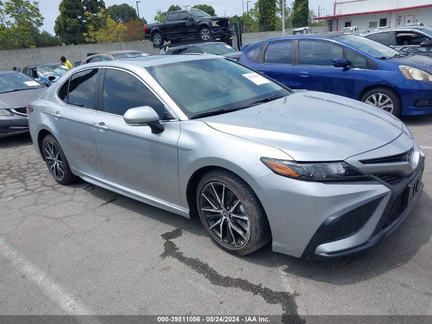 2024 TOYOTA CAMRY SE