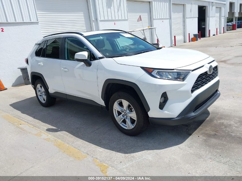 2019 TOYOTA RAV4 XLE