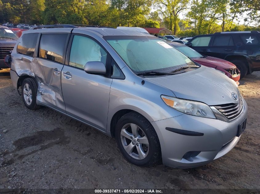 2011 TOYOTA SIENNA LE V6