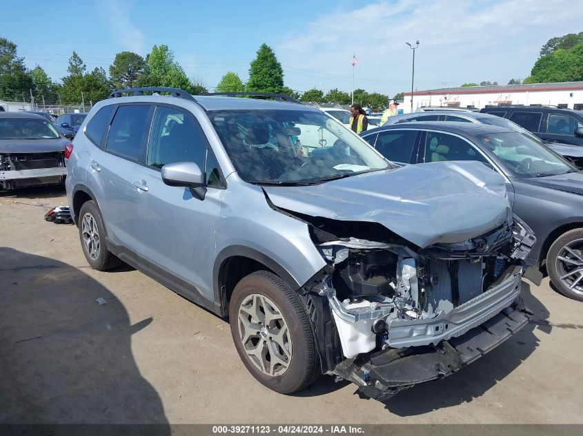 2023 SUBARU FORESTER PREMIUM