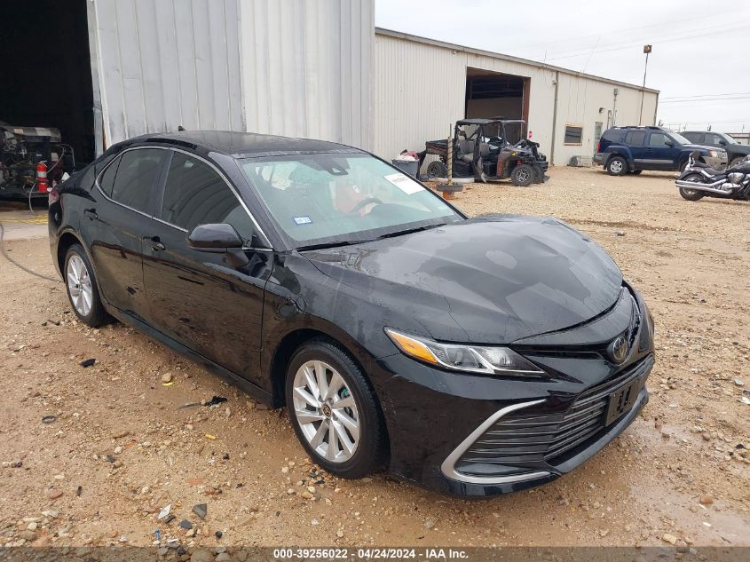 2023 TOYOTA CAMRY LE