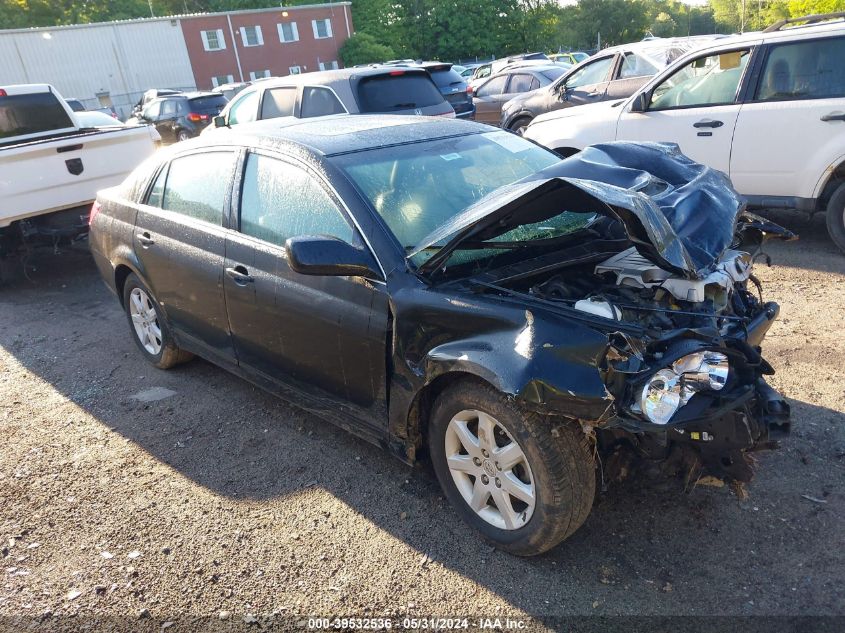 2010 TOYOTA AVALON XL