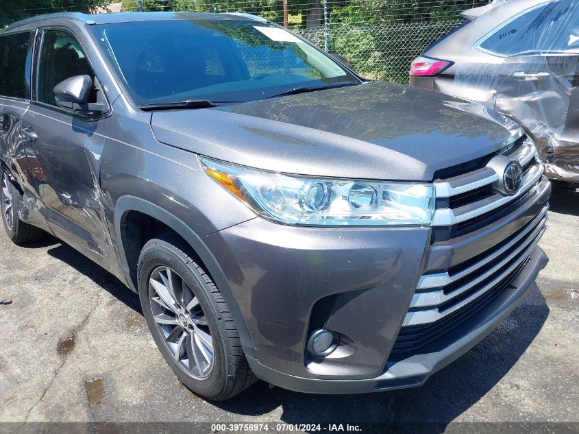 2018 TOYOTA HIGHLANDER XLE