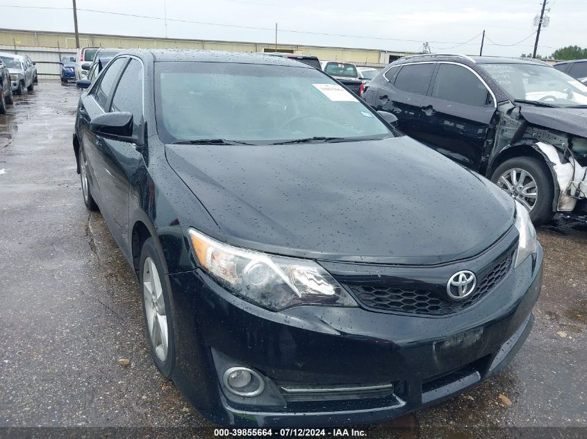 2013 TOYOTA CAMRY SE