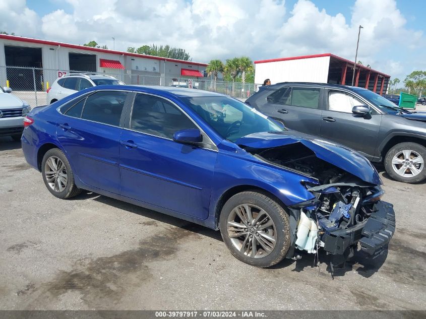 2015 TOYOTA CAMRY SE