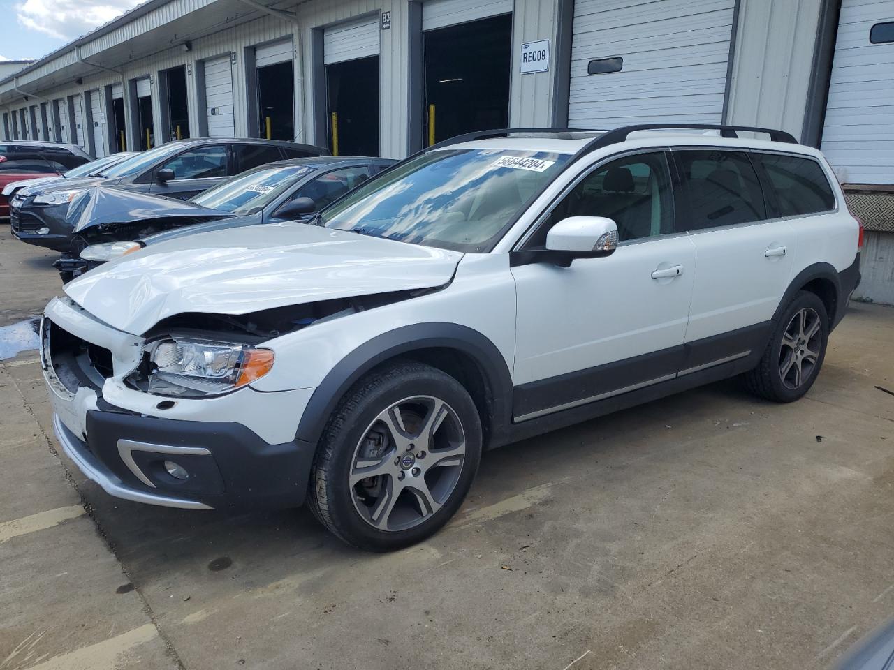 2015 VOLVO XC70 T6 PLATINUM