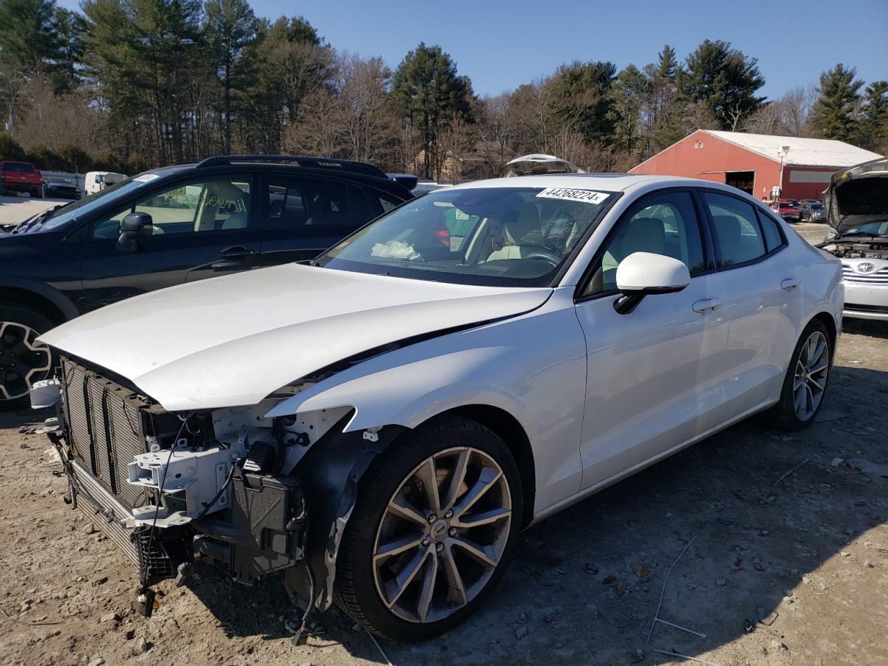 2021 VOLVO S60 T6 MOMENTUM