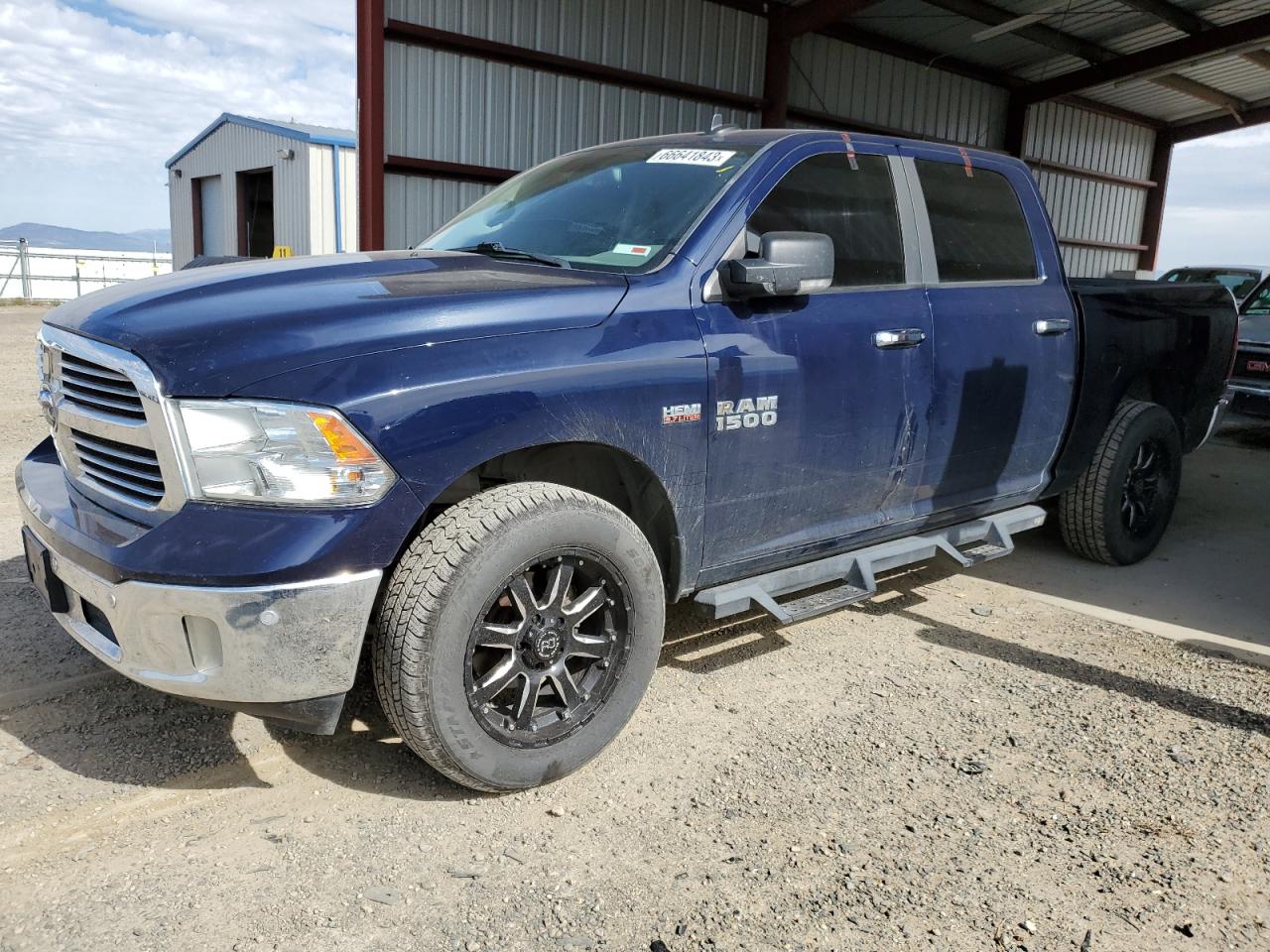 2017 RAM 1500 SLT