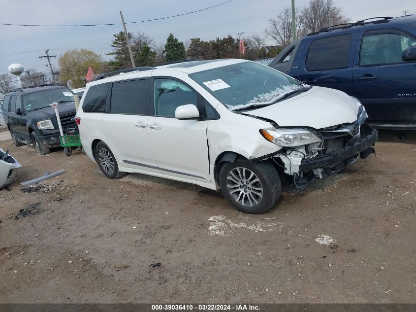 2019 TOYOTA SIENNA XLE 8 PASSENGER