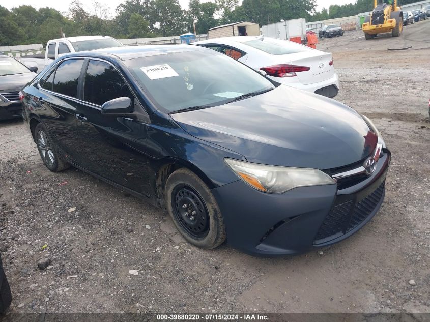 2015 TOYOTA CAMRY SE