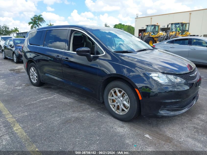 2022 CHRYSLER VOYAGER LX